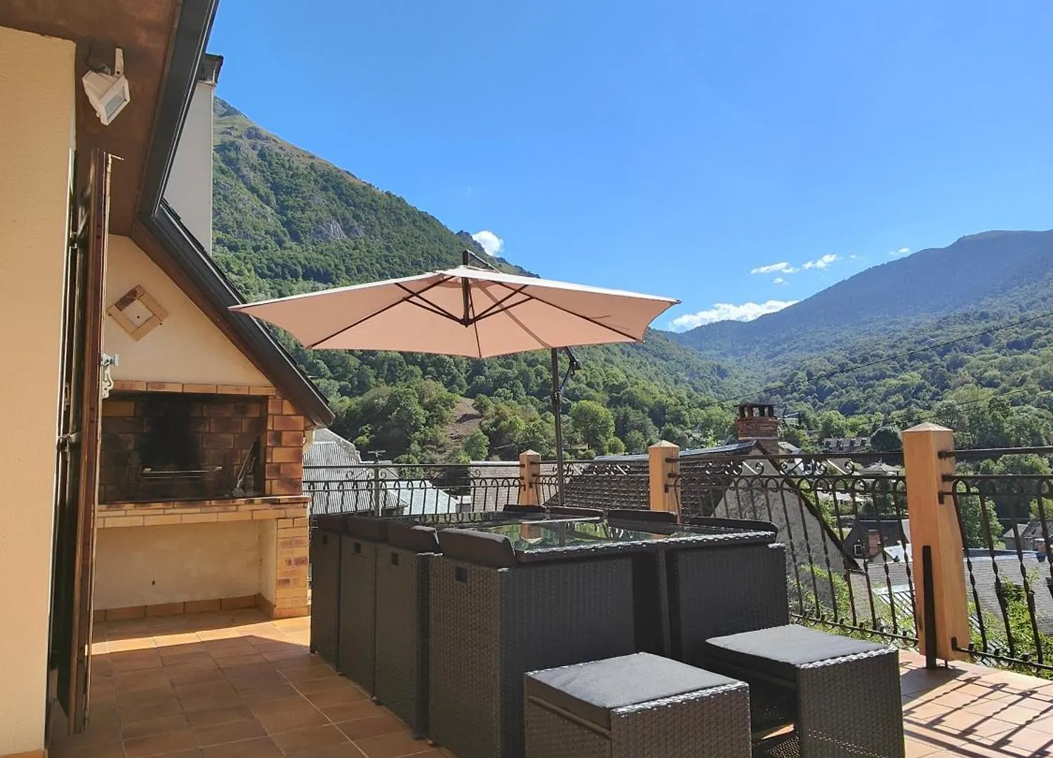 Casa vacanze Gite 15 Places Avec Jacuzzi A Boutx Le Mourtis