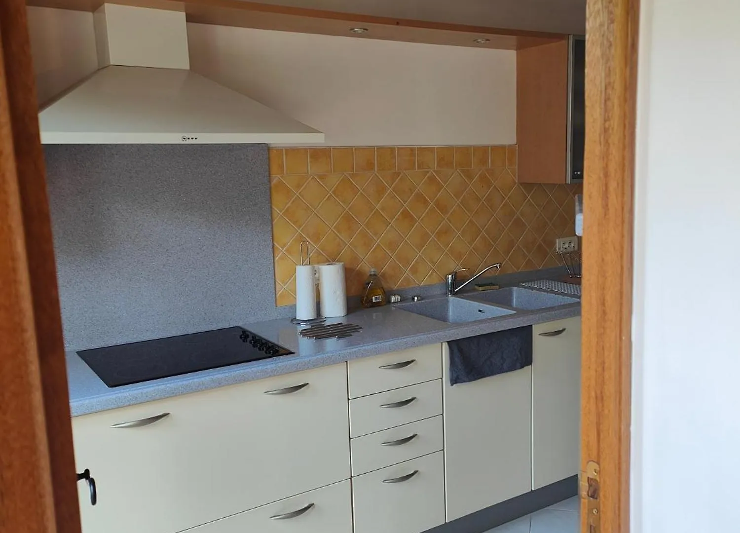 Gite 15 Places Avec Jacuzzi A Boutx Le Mourtis Casa vacanze